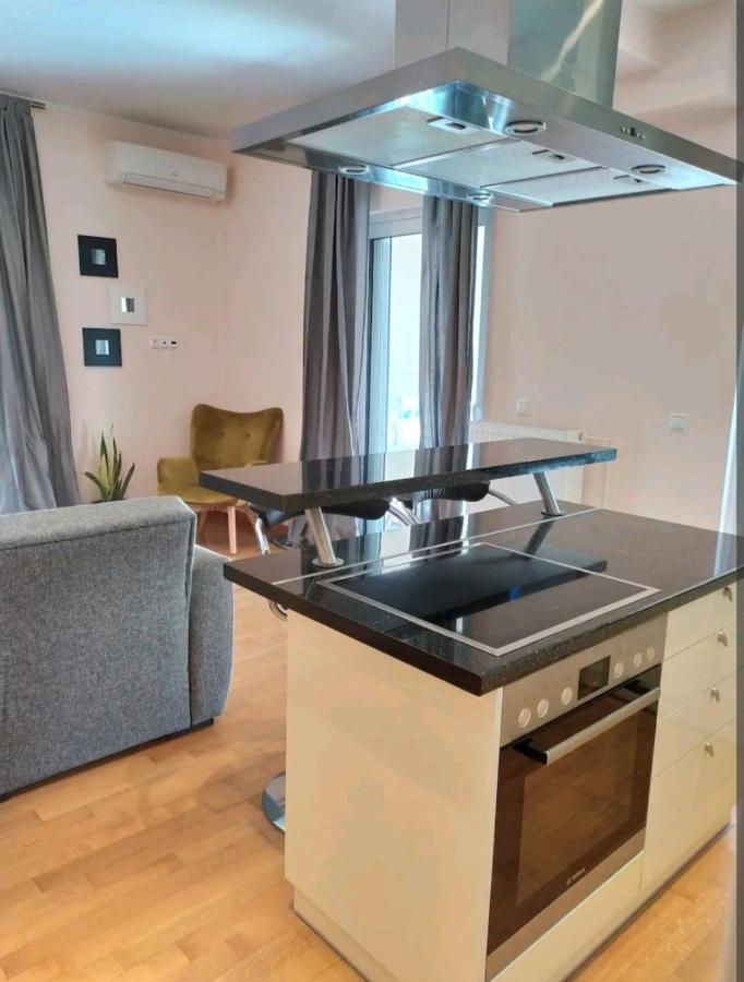 Stylish -Modern Apartment Heart Of Marousi Афины Экстерьер фото